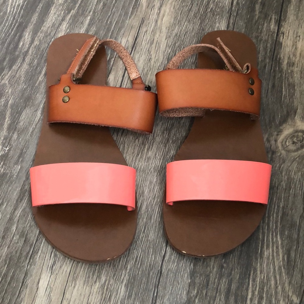 American Eagle sandals